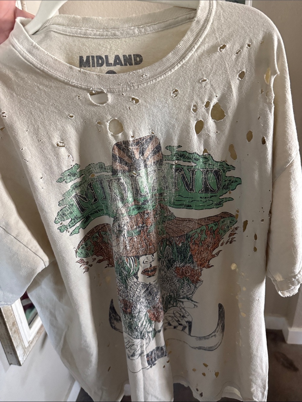 Midland Cream Graphic Short Sleeve Tee with Distressed Print